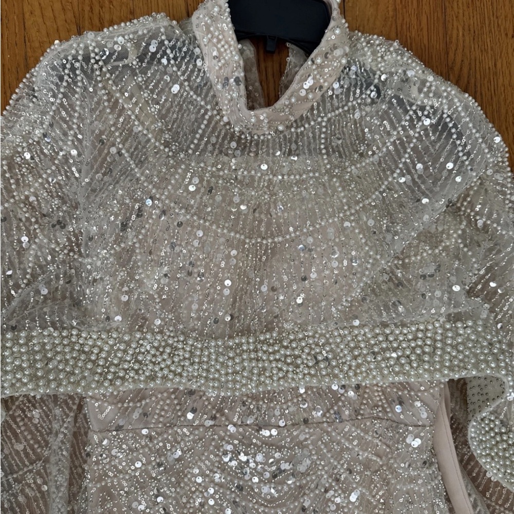 Women’s Beaded Gown Indian Dress With Detachable Cape New Size 6 - Picture 6 of 14